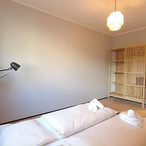 Bu Designer-apartment Next To Metro U1 Apartament